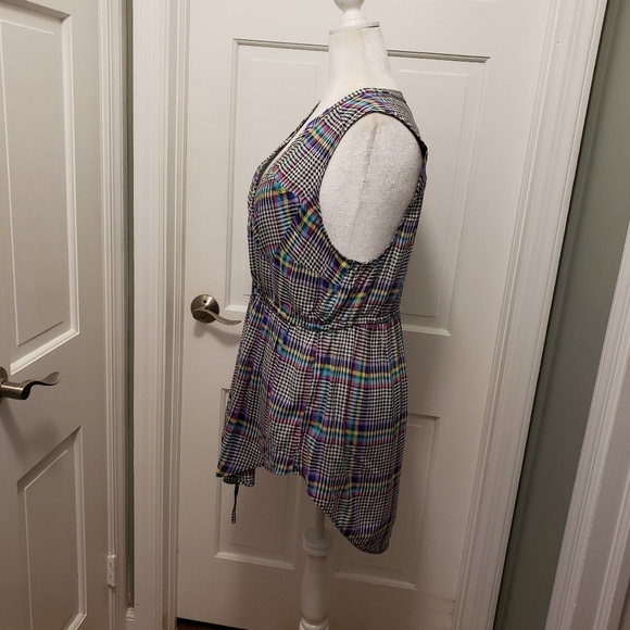 Torrid 2X Tunic Top Blouse Emma Babydoll Challis Rayon Plaid Sleeveless Tie - Picture 5 of 10